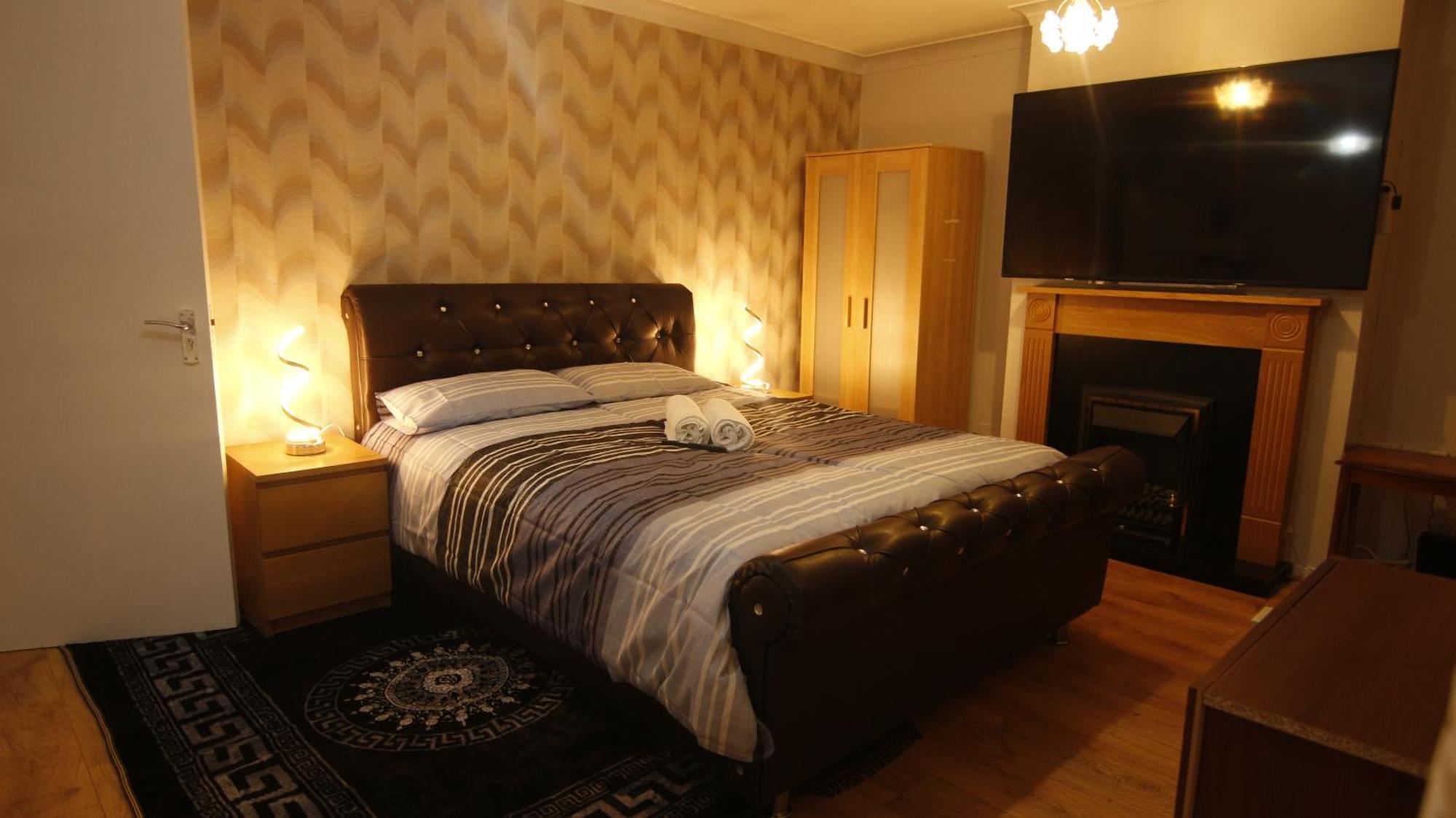 Birmingham City Centre Lovely Family Gateway ภายนอก รูปภาพ